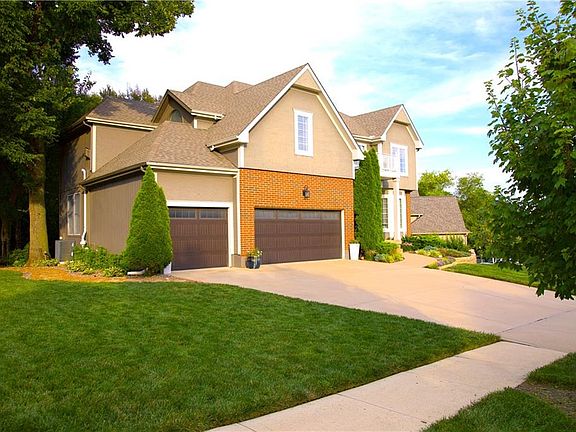 3rd image of 21310 W 81st Pl