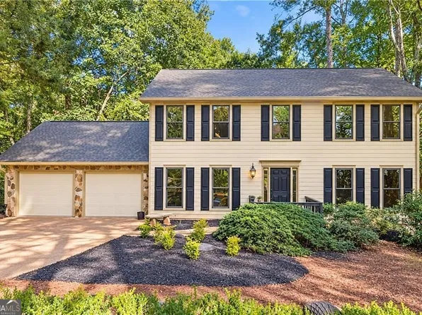 225 Tallow Box Dr, Roswell, GA 30076