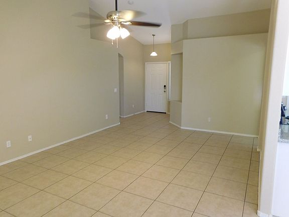3rd image of 1422 E Wayland Dr