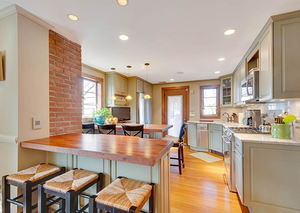 22 Grove St, Winchester, MA 01890 Zillow