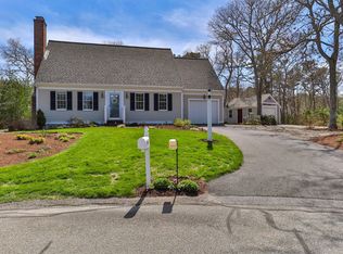 8 Teaberry Ave, Harwich, MA 02645