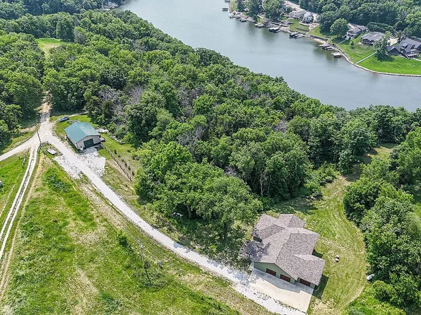 25619 226th Ave, Delhi, IA 52223