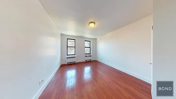 Rented by Bond New York | media 18