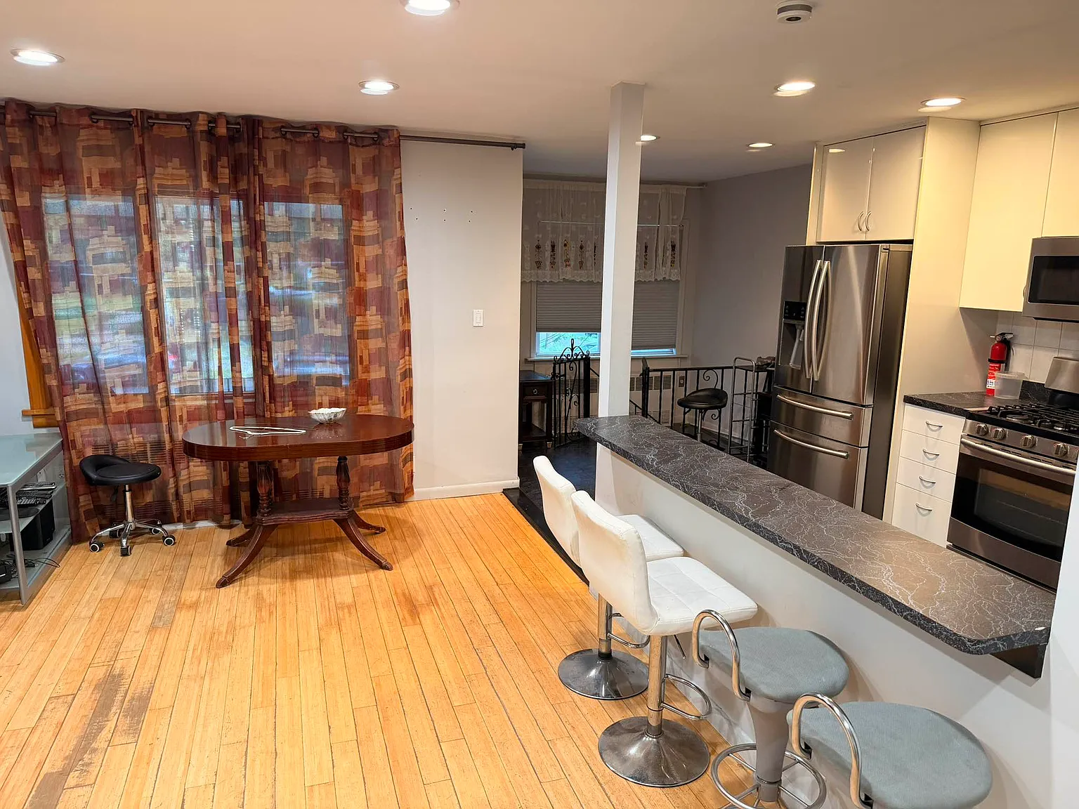 2266 East 60th Place — Photo 2