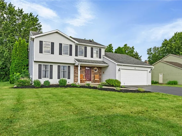 91 Guinevere Dr, Rochester, NY 14626