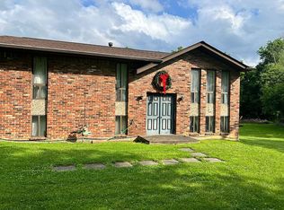 W Newton Rd, Madison, PA 15663