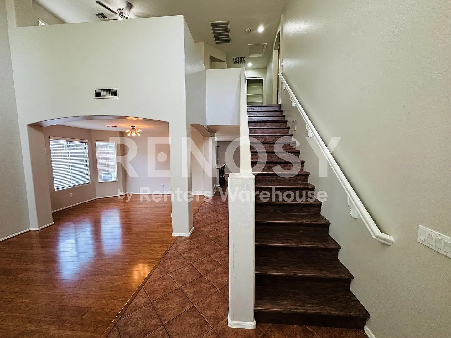 Ideal 4 Br 2.5 Ba 2 Cg Home Near Loop 303 and Greenway in Surprise — Photo 3