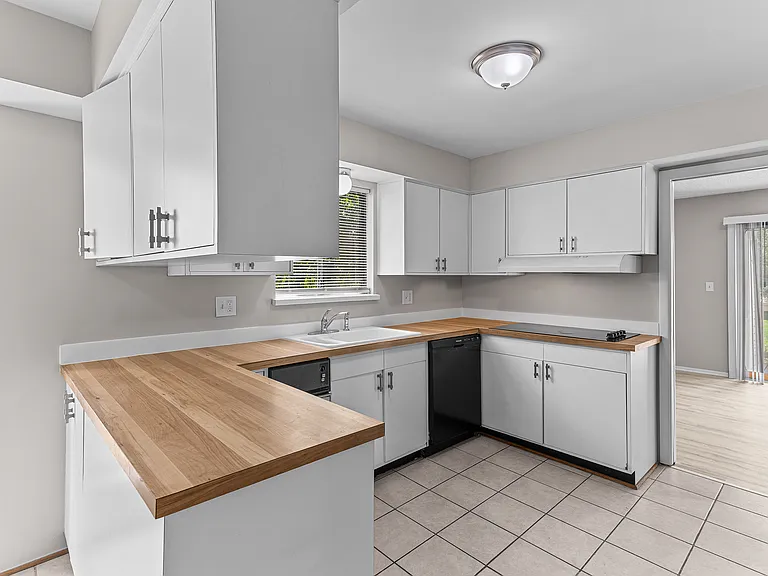 5317 Fairway Ln — Photo 3