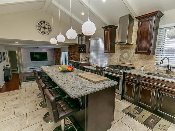 4th image of 5428 Chickadee Ln