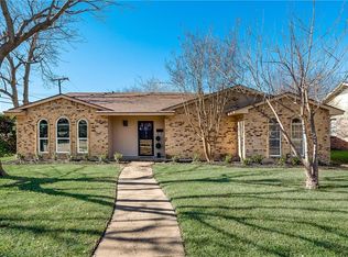 9707 Queenswood Ln, Dallas, TX 75238