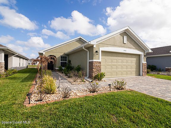 2nd image of 1061 Canfield Cir SE