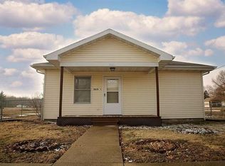 305 School St, Wilsonville, IL 62093