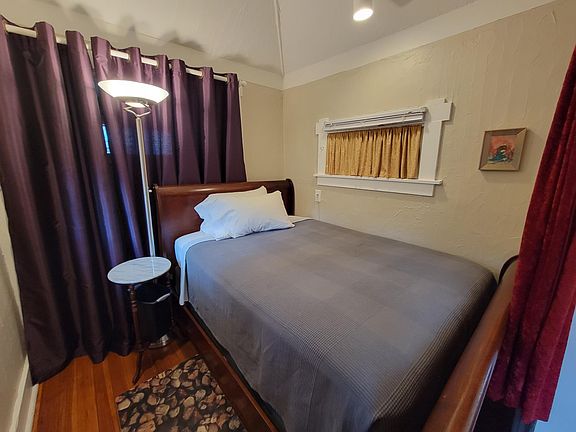 full size bed