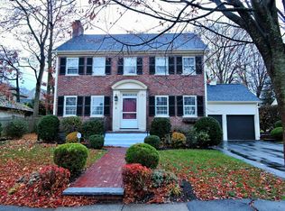 37 Cape Cod Ln, Milton, MA 02186