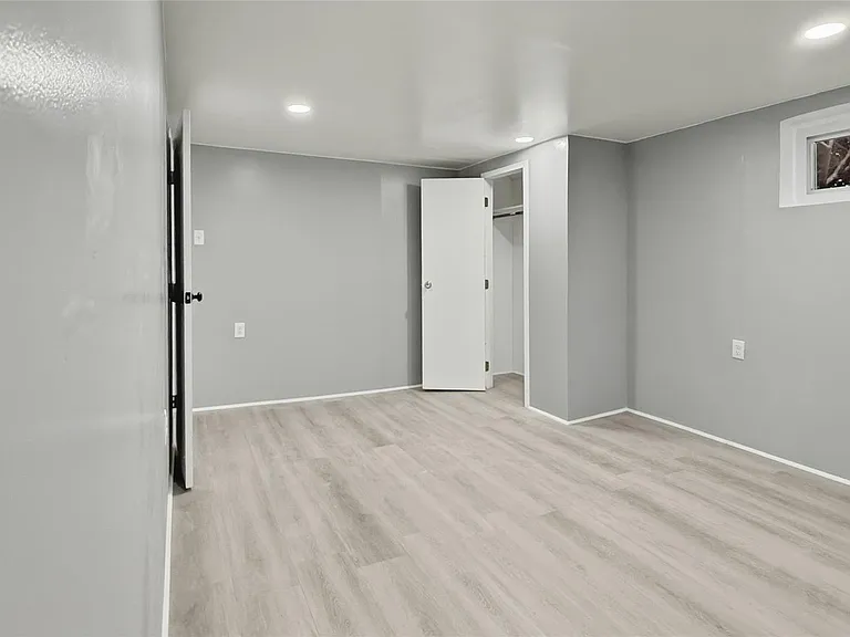 429 S 3rd Ave — Photo 13