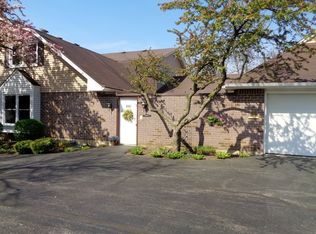 1010 Dartmouth Dr, Wheaton, IL