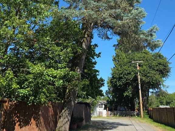 5th image of 11925 59th Street Ct E
