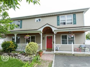 5 Belmont Cir, Syosset, NY 11791