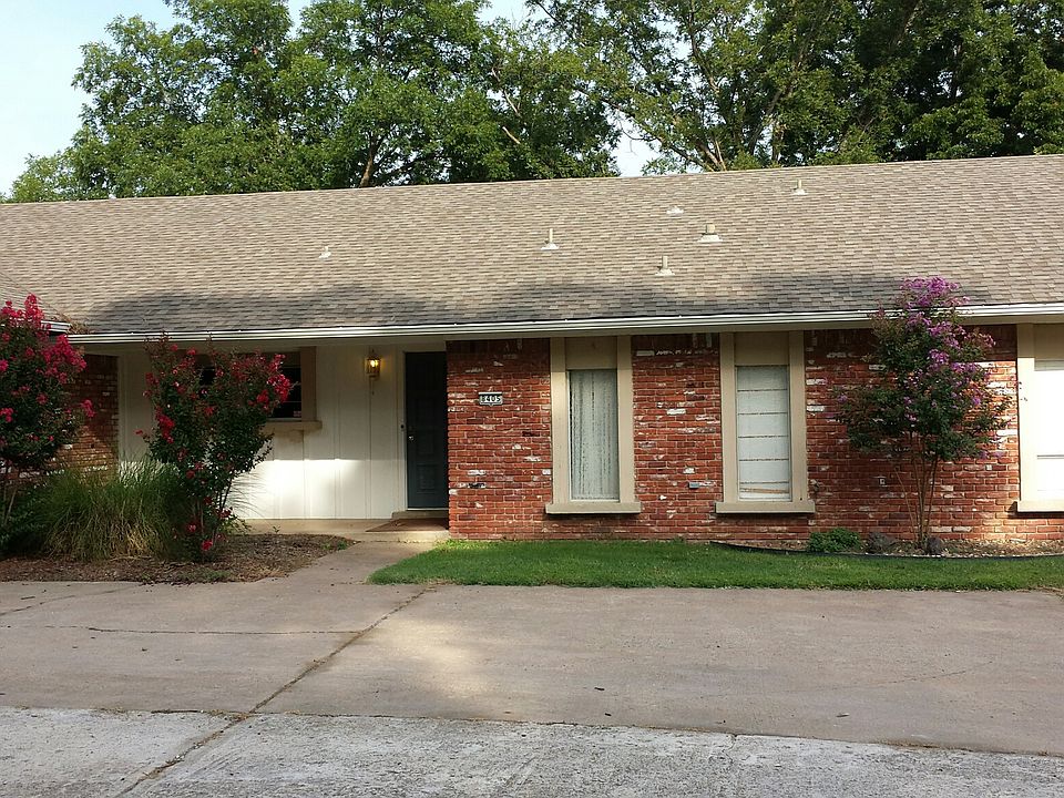 Front view w/afternoon shade