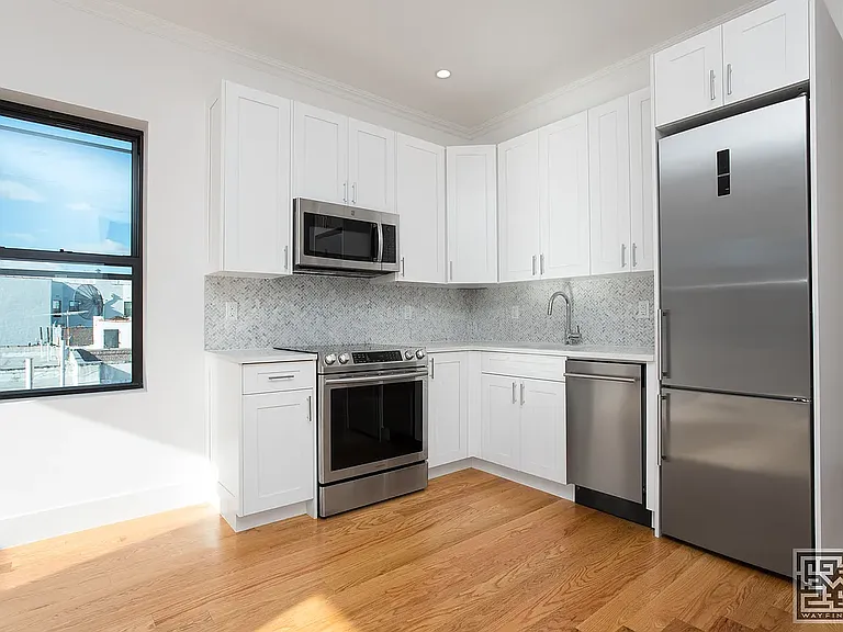 372 Saint Johns Pl #53 — Photo 3