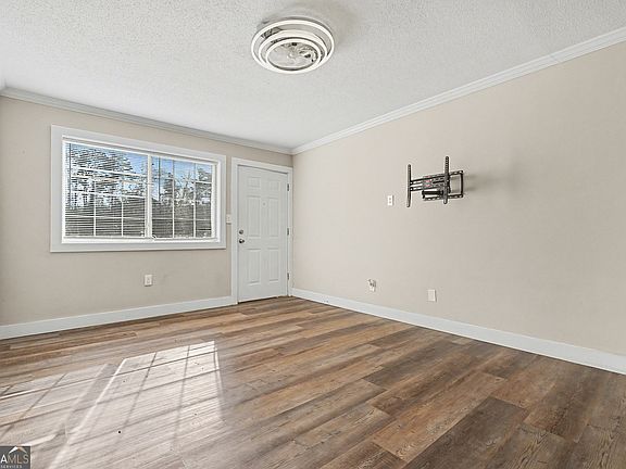 3rd image of 405 Fairburn Rd SW #231