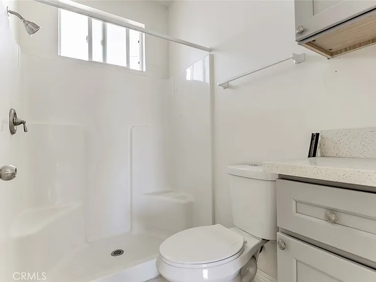 14328 Gilmore St #5 — Photo 18