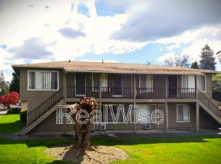 401 SE 9th St Unit D, Grants Pass, OR 97526