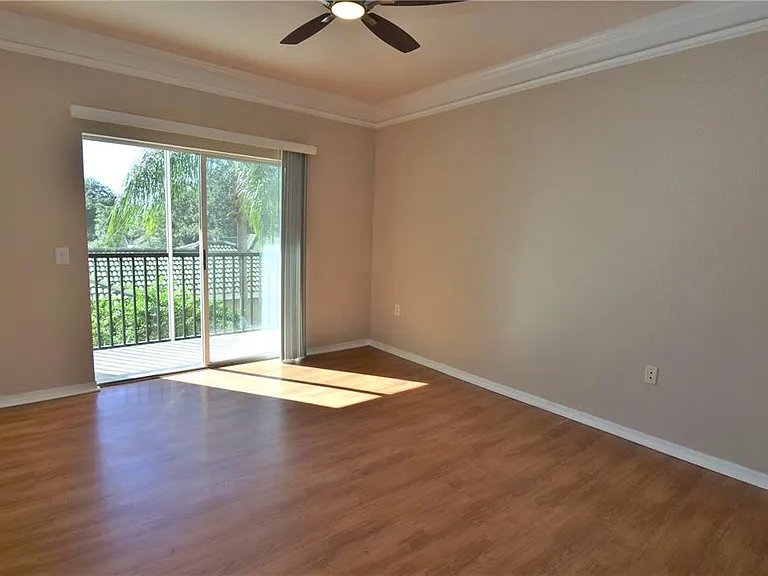 5122 Northridge Rd #202 — Photo 6