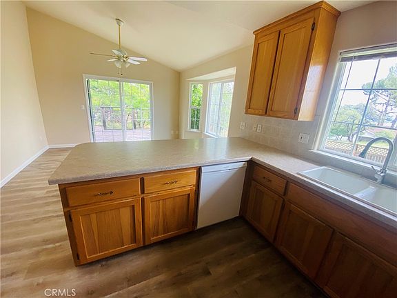 5th image of 16506 Ridgecrest Ct