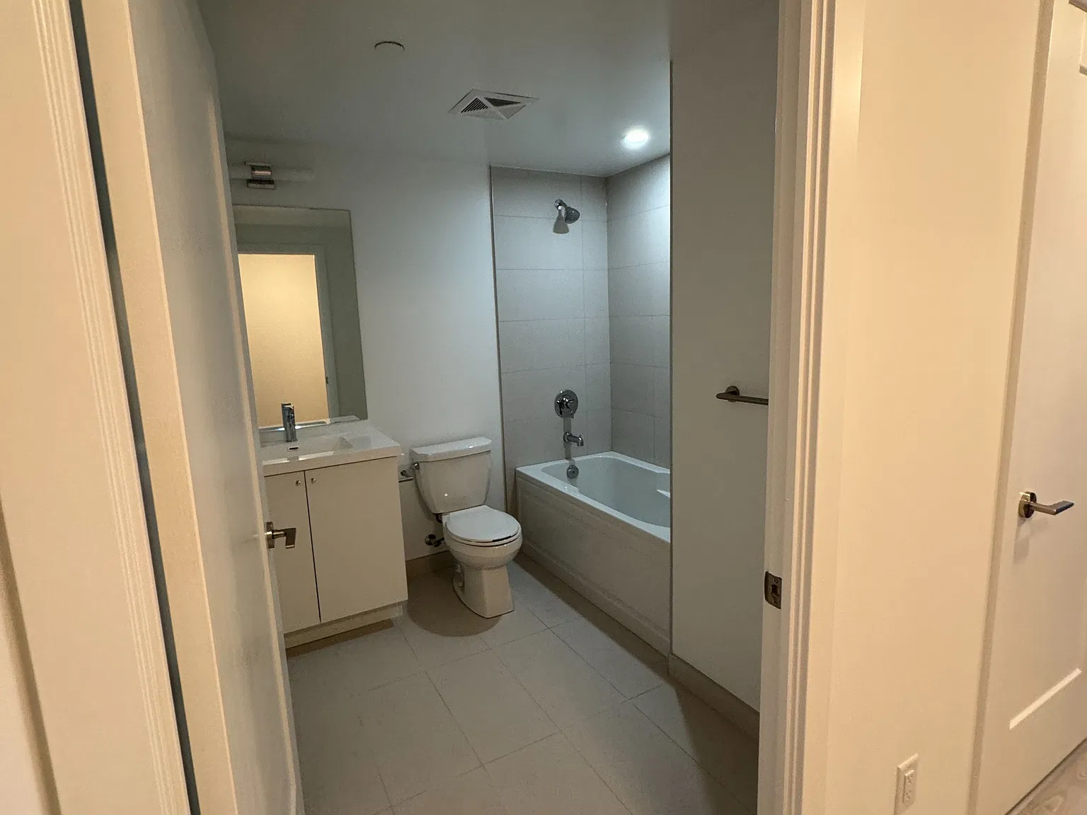 Studio, $1,560 — Photo 3