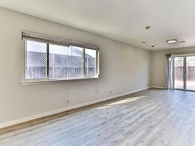 Family room/ Dining Area