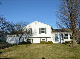 5381 Celeste View Dr, Stow, OH 44224