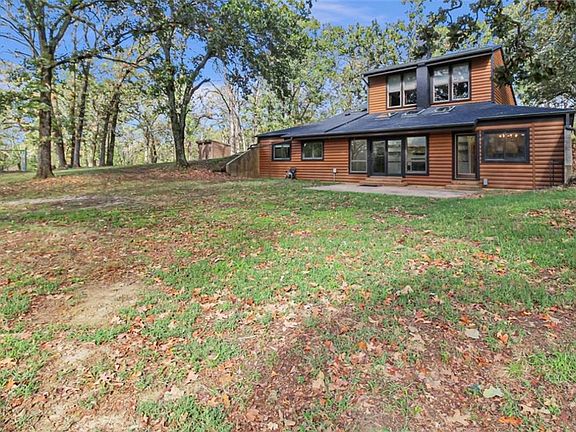 4th image of 1104 Meadow Rd