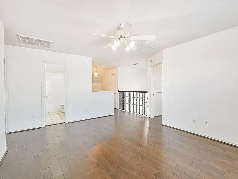 2507 Liza Ct — Photo 25