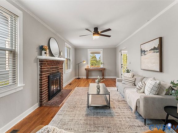 5th image of 204 W 29th St