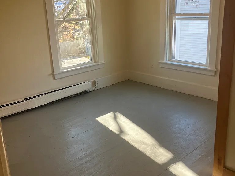 11 Pleasant St #4 — Photo 12