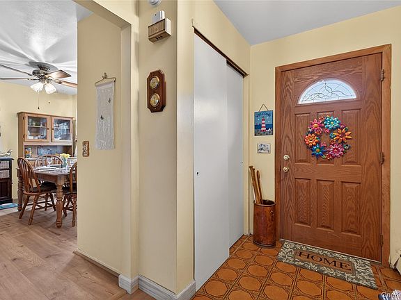 3rd image of 54 Whitman Court