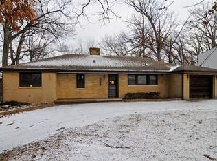 2841 W Bonnie Brook Ln, Waukegan, IL 60087