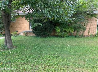 701 N Chamberlain Ave, Rockwood, TN 37854