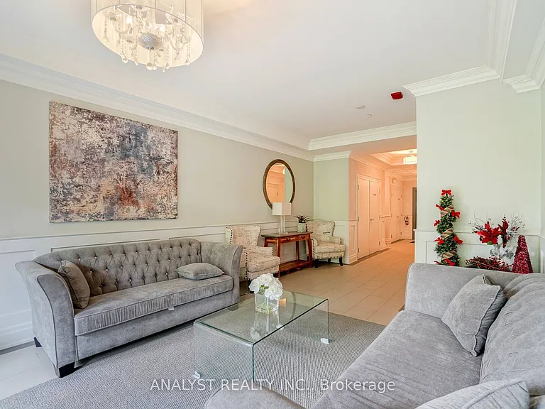 10425 Islington Ave #218 — Photo 6