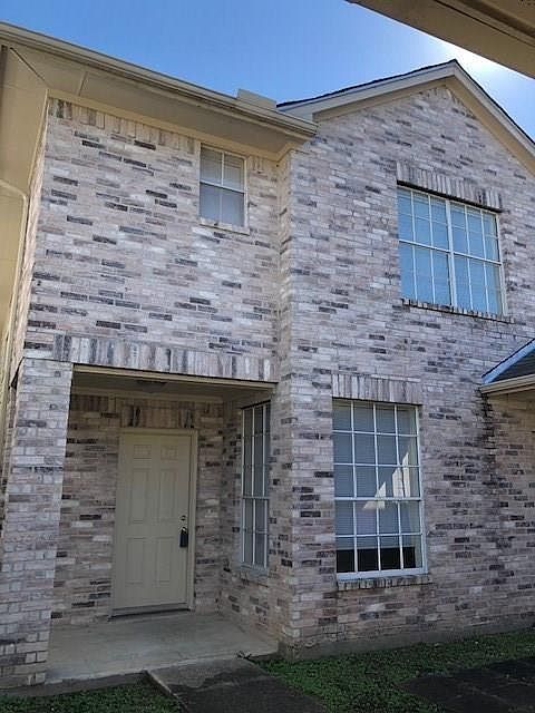 1st image of 12153 Stone East Dr
