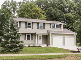 4349 Kenneth Rd, Stow, OH 44224