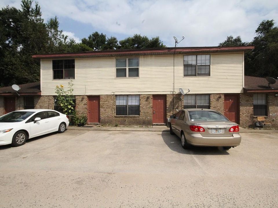 1st image of 1455 Acorn Ln APT C