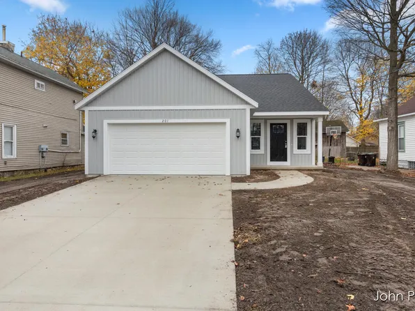 201 Sanborn Ave, Big Rapids, MI 49307