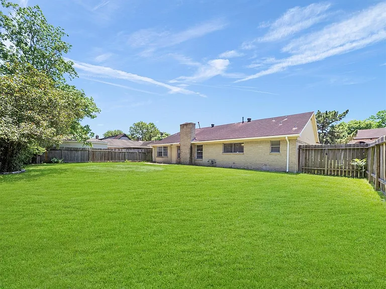 7962 Southmeadow Dr — Photo 20