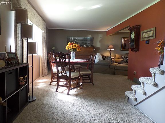 3rd image of 5434 Mancelona Dr