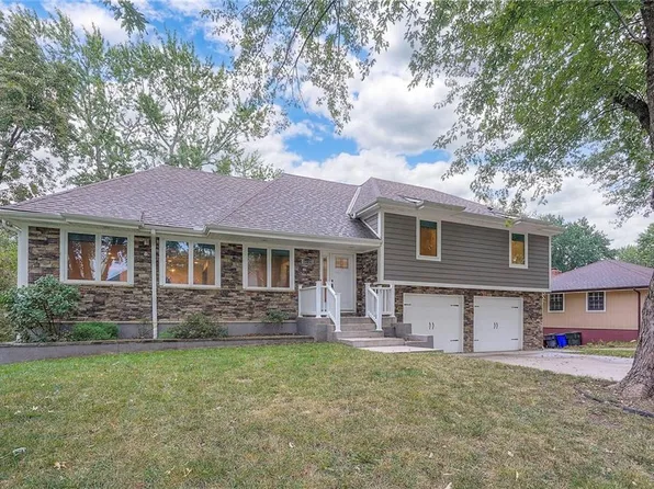 14129 S Locust St, Olathe, KS 66062