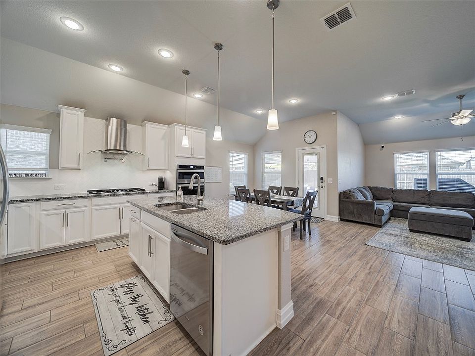 1st image of 1064 Pinnacle Breeze Dr