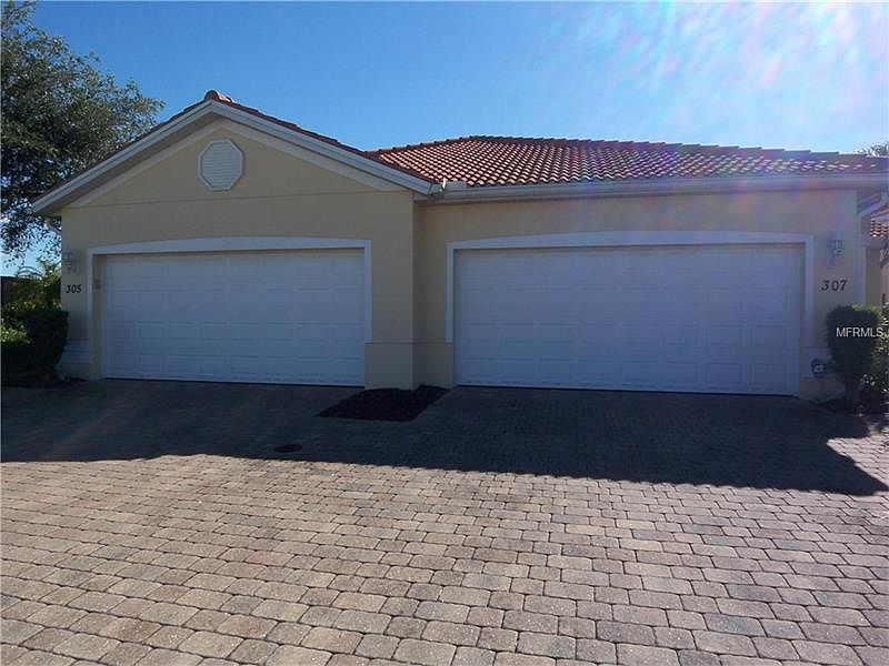 1st image of 305 Monaco Dr #1
