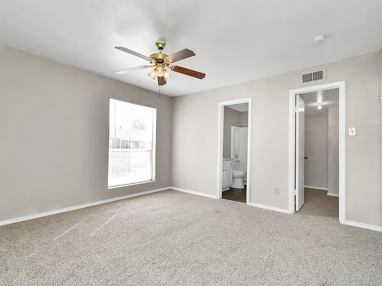 7700 W Airport Blvd #119 — Photo 16